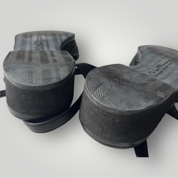 Ferragamo Classic Slingback Sandals Woven Leather Top Black Leather Shoes 8B - Picture 13 of 14